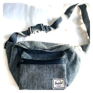 Herschel Seventeen Hip Pack